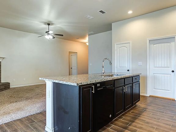 5th image of 13813 Uvalde Ave