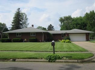 403 Cleveland Ave, Rochelle, IL 61068