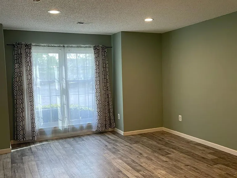 9 Carrie Ct — Photo 13
