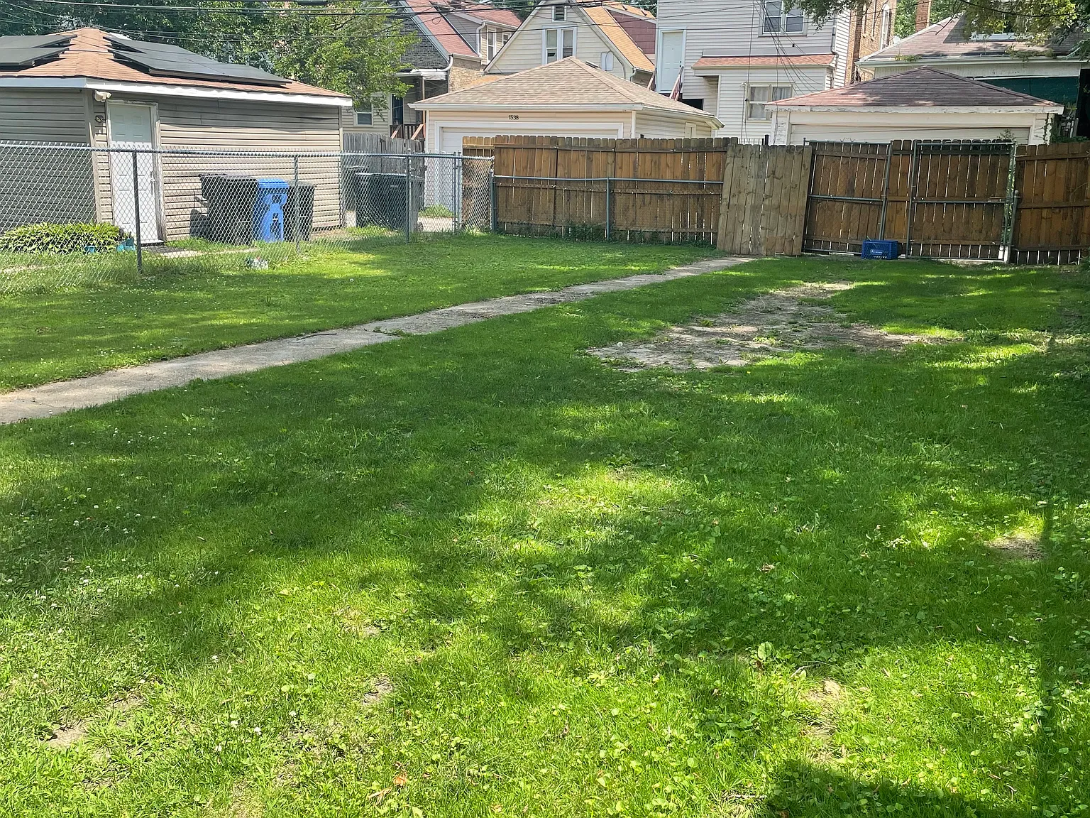 5 bed, 1643 sqft, $2,000 — Photo 4