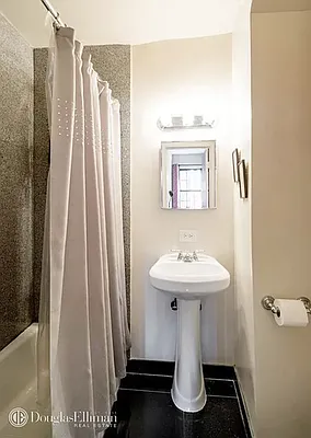 Rented by Douglas Elliman | media 25