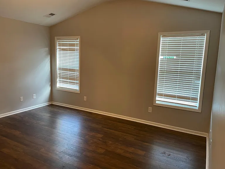 206 Skyline Dr — Photo 8
