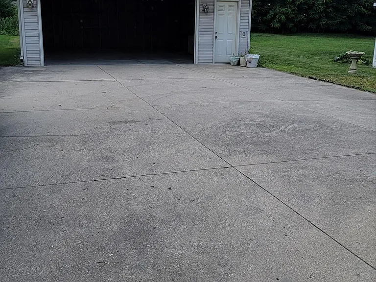 Detached 2 car garage