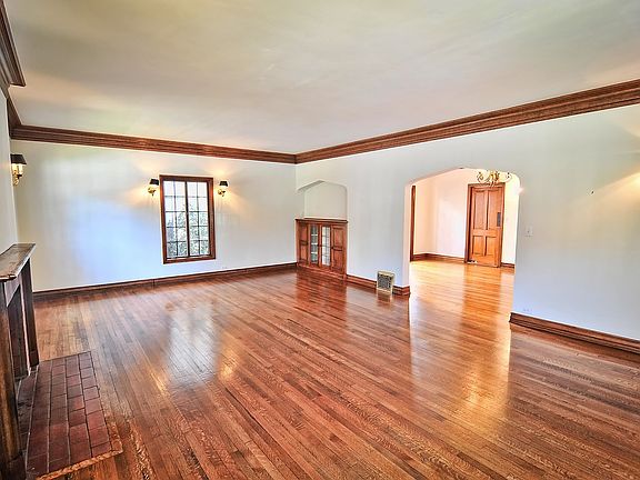 2nd image of 180 S Orange Dr #1