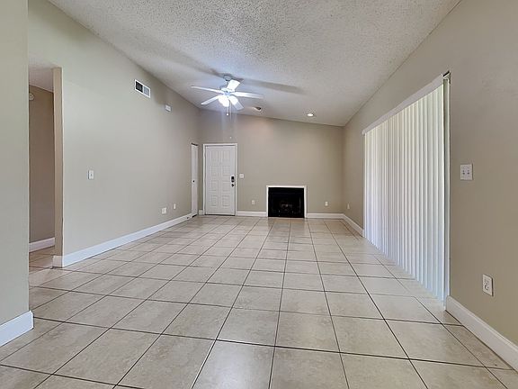 4th image of 1240 Mohrlake Dr