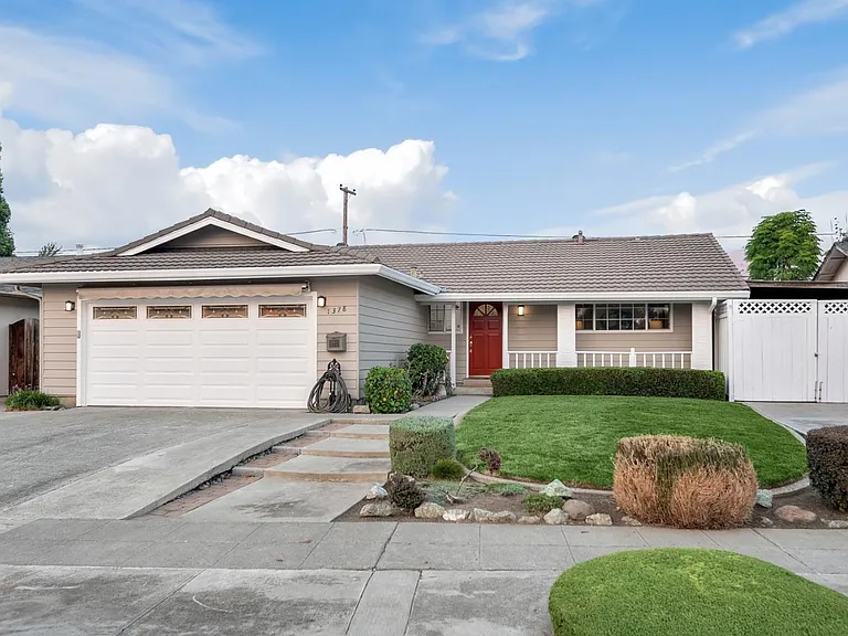 1378 Turlock Ln — Photo 1