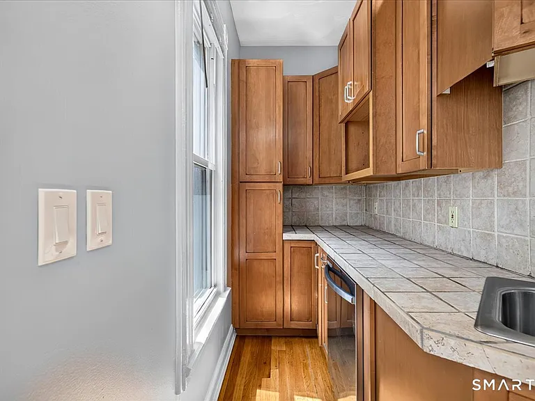 172 Ellsworth Ave #1 — Photo 9