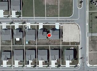 8607 Swartz River Dr, Fowlerville, MI 48836