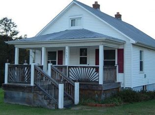 3665 Smith Mountain Lake Pkwy, Huddleston, VA 24104