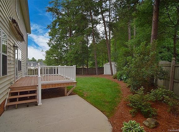 2nd image of 808 Savannah Place Dr