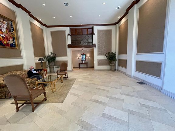 5th image of 2 Bay Club Dr Penthouse O