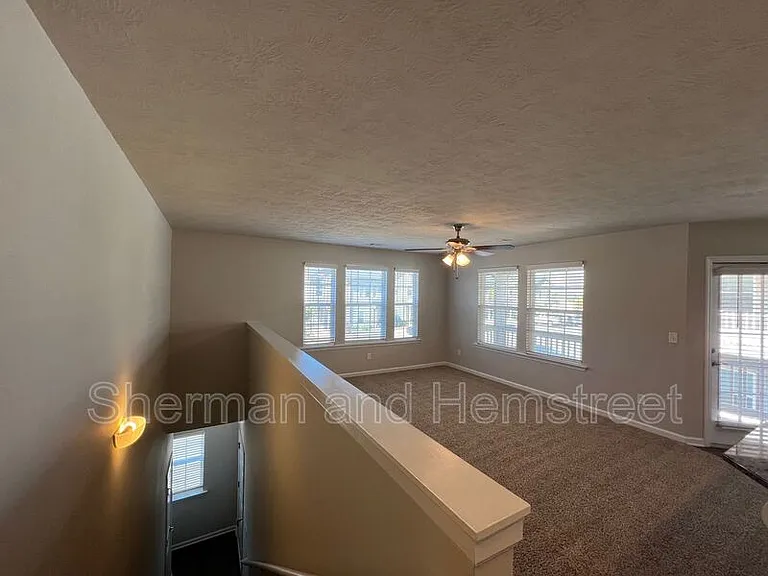 736 Tarvin Cir — Photo 4