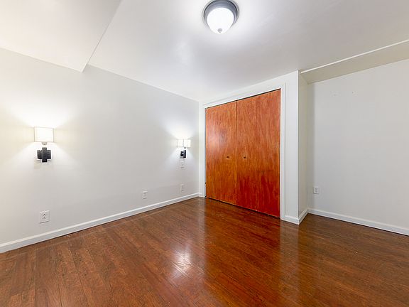 4th image of 9418 Avenue K #B