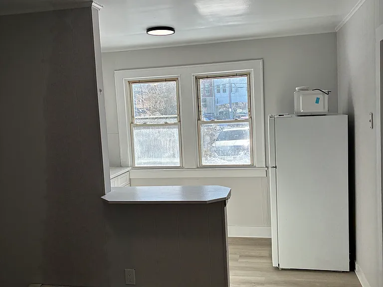 16 Jennings Ave #E — Photo 6