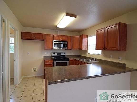 4th image of 1331 N Gevers St Ste 201