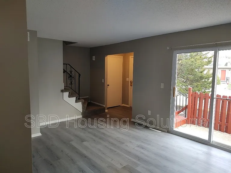 14031 Ballantrae Dr — Photo 2
