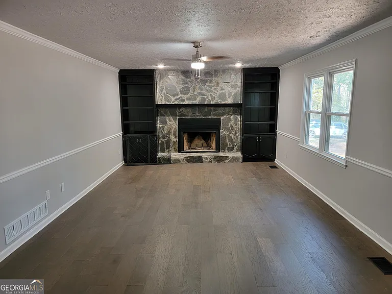 260 Greenfield Cir — Photo 11