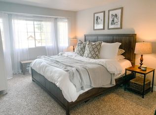 5405 Lakemont Blvd SE APT 437, Bellevue, WA 98006
