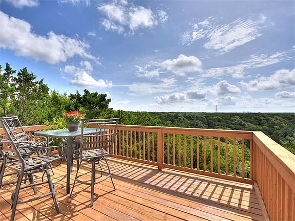 3rd image of 8109 Bottlebrush Dr
