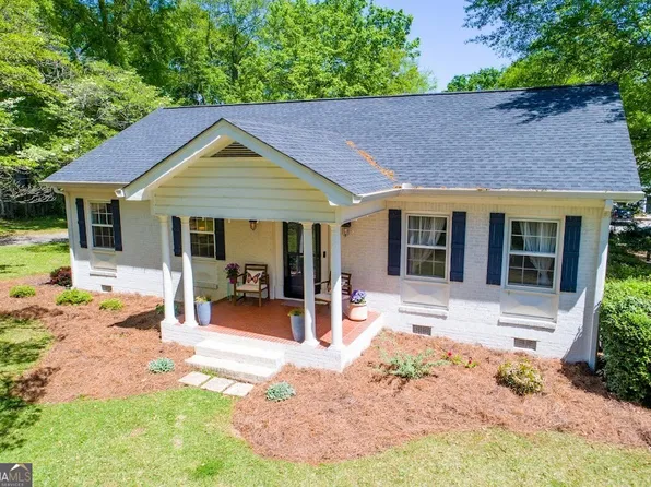 127 Perry St, Carrollton, GA 30117