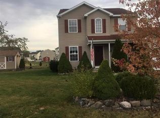 21 Carpenter Pl, Stillwater, NY 12170