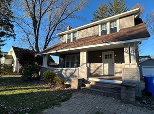 30 Philmont Ave, Cranston, RI 02910