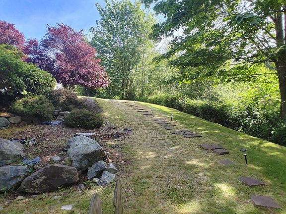 3rd image of 12611 SE 85th Pl