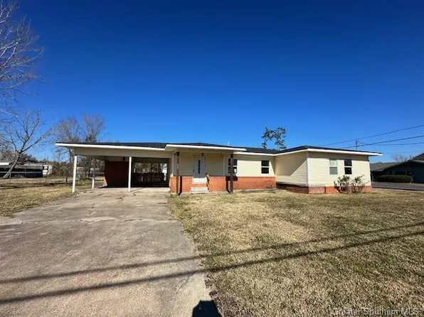 402 Goss Rd, Westlake, LA 70669