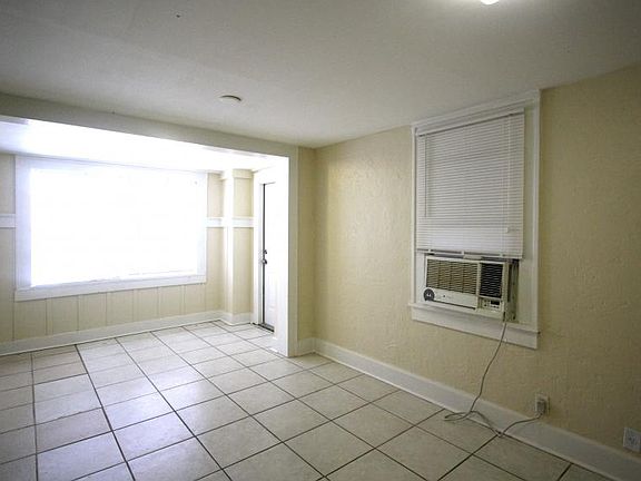 2nd image of 712 3rd Ave S