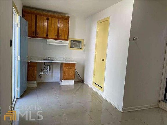 4th image of 2270 Shancey Ln