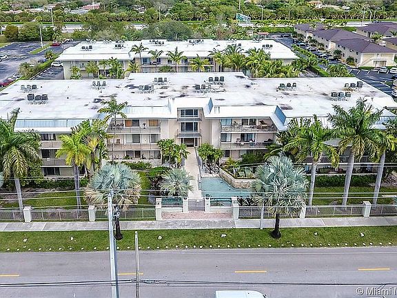 2nd image of 7401 SW 82nd St APT 307S