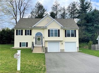 451 Fowler Ave, Middletown, CT 06457