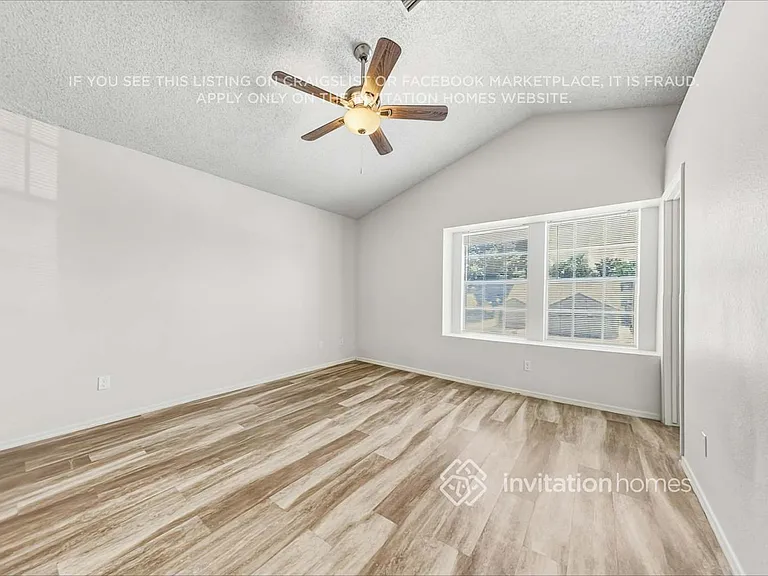 3814 W Elgin St — Photo 11