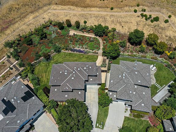 3rd image of 51 Rowe Ranch Way