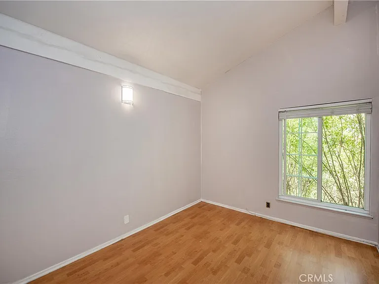 1709 Beechwood Ave — Photo 23