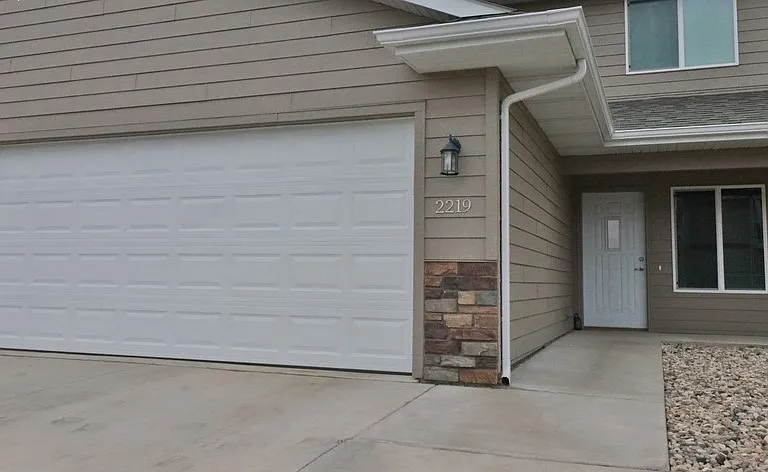 2219 Ellis Exterior_02192020