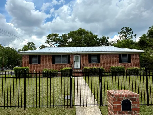 1001 Dutch St, Dothan, AL 36301