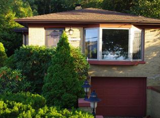 2223 Lake Shore Dr, Long Beach, IN