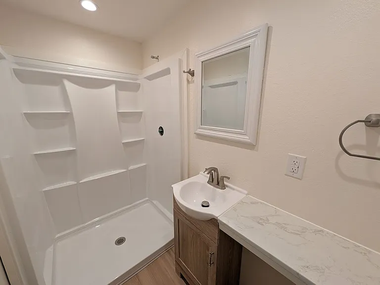 1023 & 1025 E Coeur D Alene Ave — Photo 11