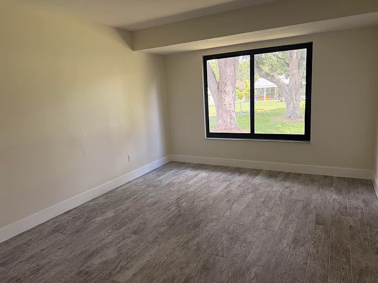 1117 SE Stewart Rd — Photo 12