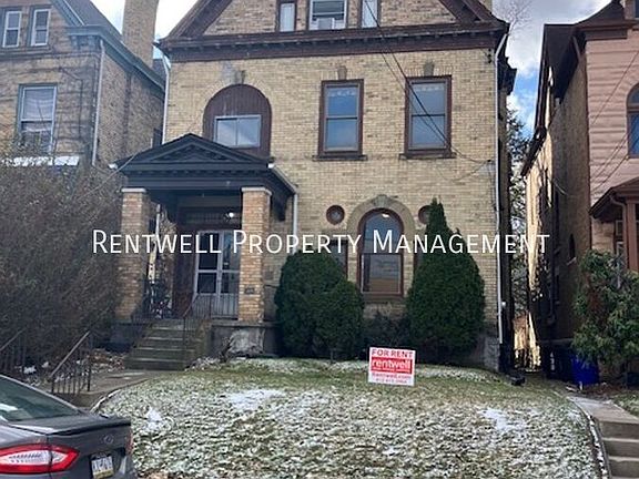 4th image of 432 Ross Ave APT 1