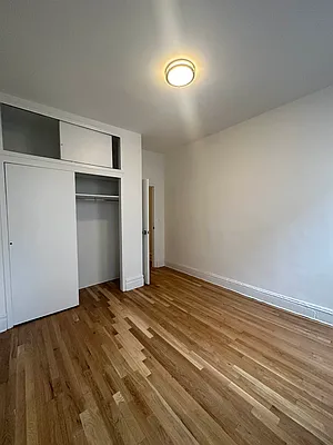 Rented by Peter R. Hungerford, LREB | media 28