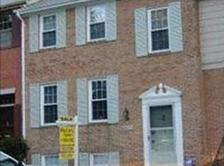 9657 Lindenbrook St, Fairfax, VA 22031