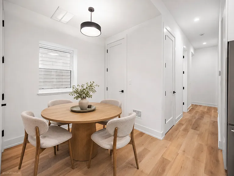 2113 N Kenmore Ave #G — Photo 13