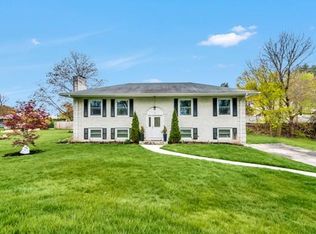 8 Parker St, Woburn, MA 01801