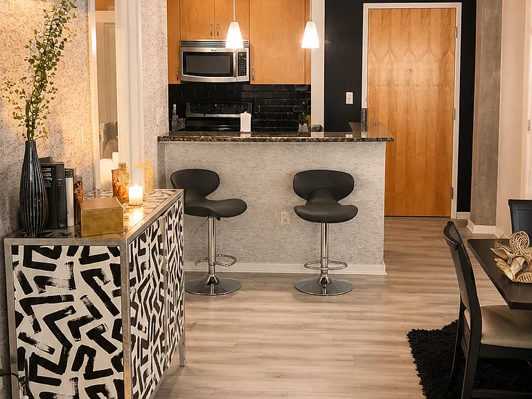 400 W Peachtree St NW #2302 — Photo 13