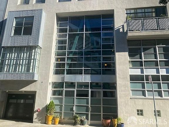 2nd image of 7 Hallam Street #1B