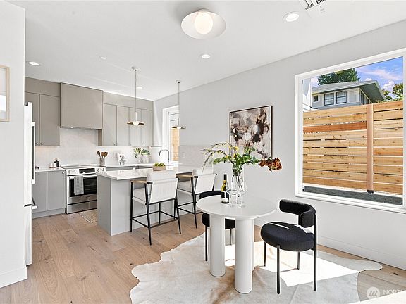 2nd image of 2648 41st Avenue SW