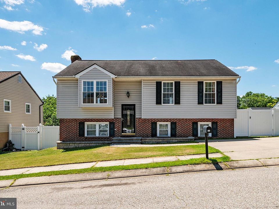1st image of 723 Winton Ave