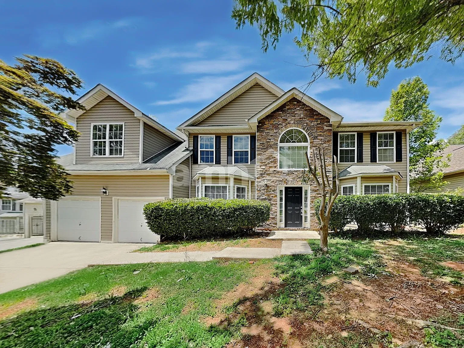 5 bed, 3.0 bath, 3033 sqft, $2,585 — Photo 1